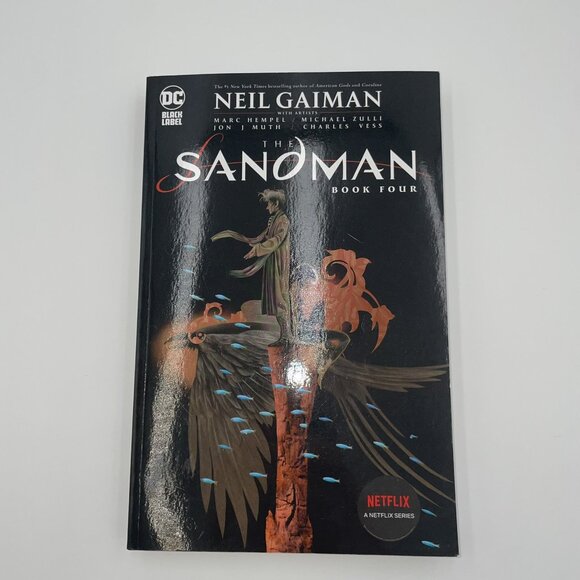 The Sandman: Book Four • Neil Gaiman • DC Black Label • Graphic Novel - Picture 2 of 4